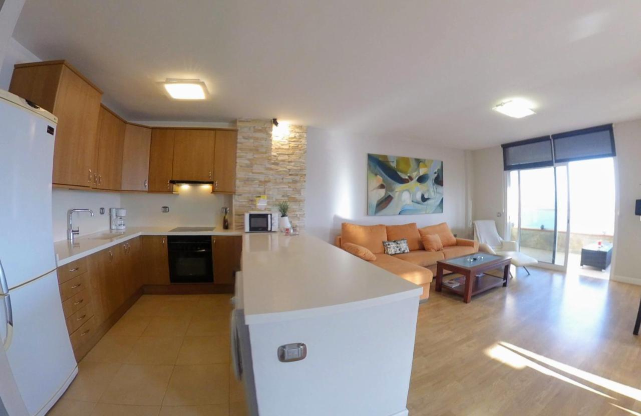 Facing The Ocean - Full Appt With 2 Double Bedroom Tabaiba Esterno foto